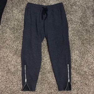 Men’s Gap jogger sweat pants